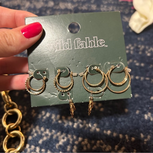 GOLD Jewelry Set - Picture 2 of 5